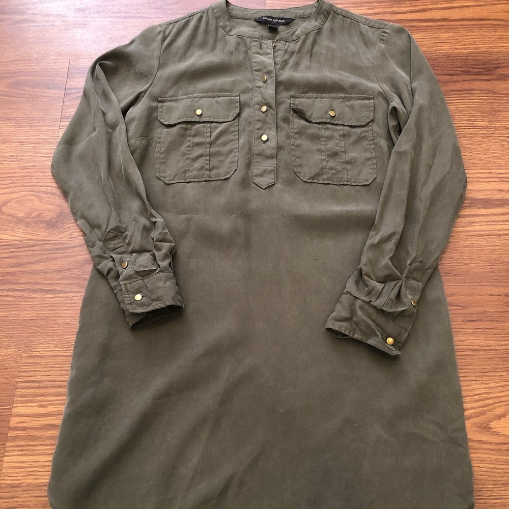 BANANA REPUBLIC dress